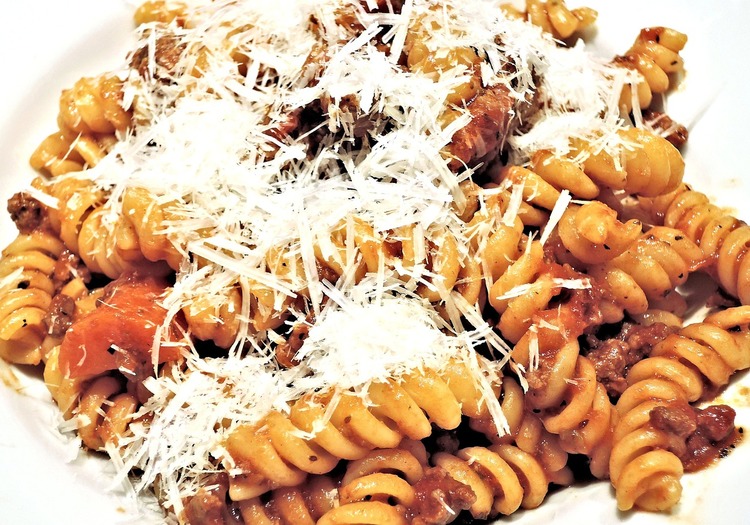 Pasta Recipe - Fusilli Pasta with Ragu Sauce and Shredded Cheese