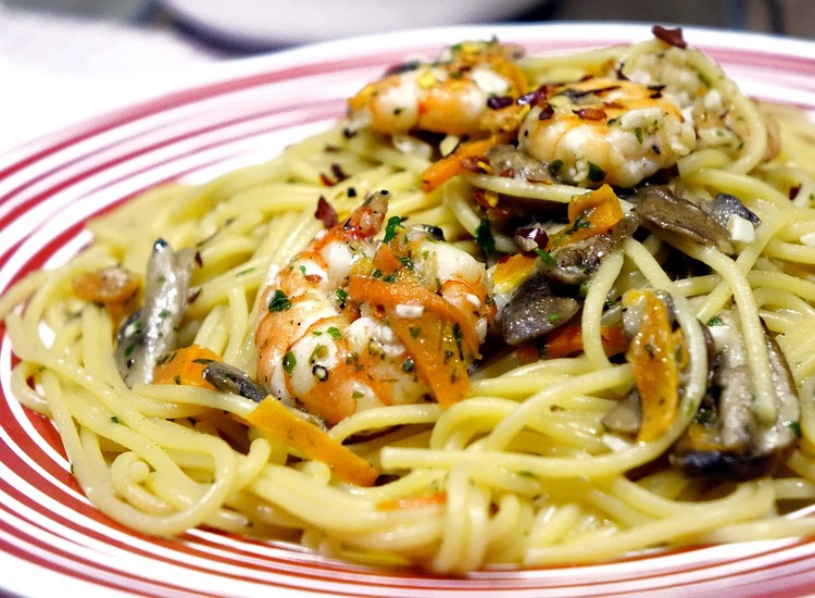 Pasta Recipe - Garlic Butter Mushroom Shrimp and Spaghetti